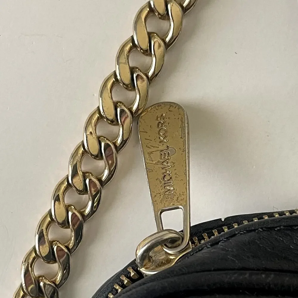 Michael Kors Black Leather Crossbody Bag Gold Chain Handbag Purse Classic Preppy